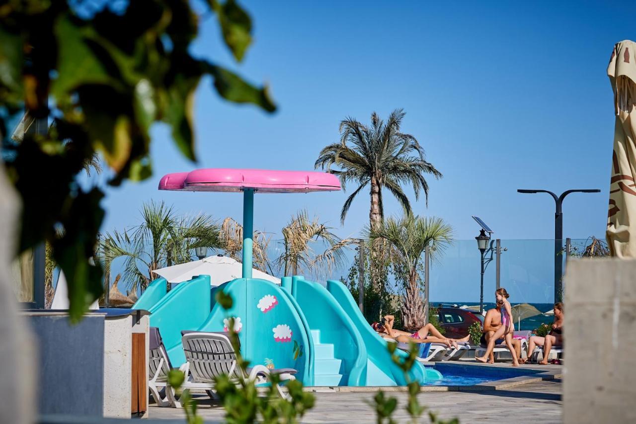 Sea Love Apt Spa N Pools Beach Resort Navodari Dış mekan fotoğraf