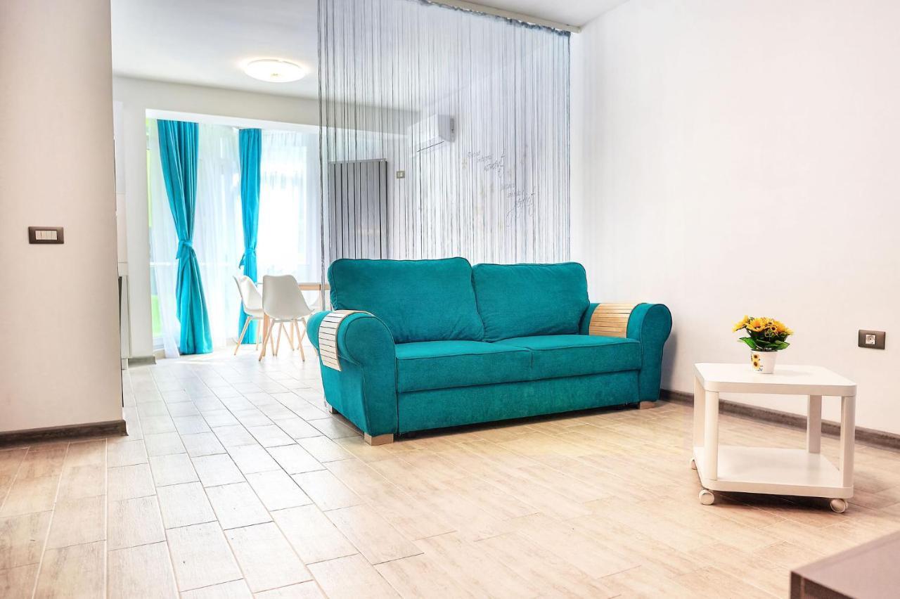 Sea Love Apt Spa N Pools Beach Resort Navodari Dış mekan fotoğraf