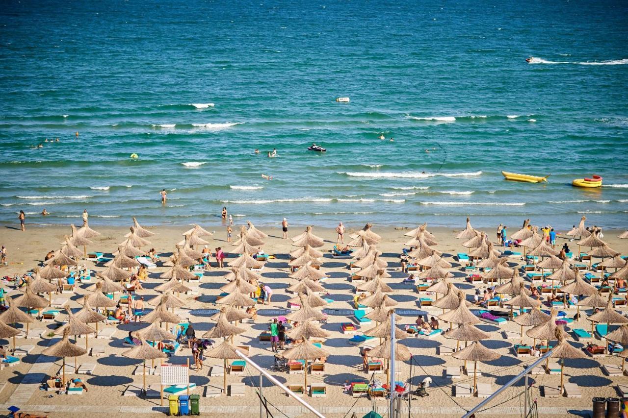 Sea Love Apt Spa N Pools Beach Resort Navodari Dış mekan fotoğraf
