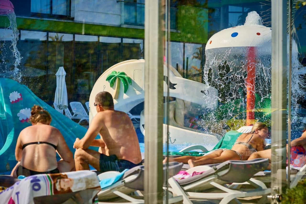 Sea Love Apt Spa N Pools Beach Resort Navodari Dış mekan fotoğraf