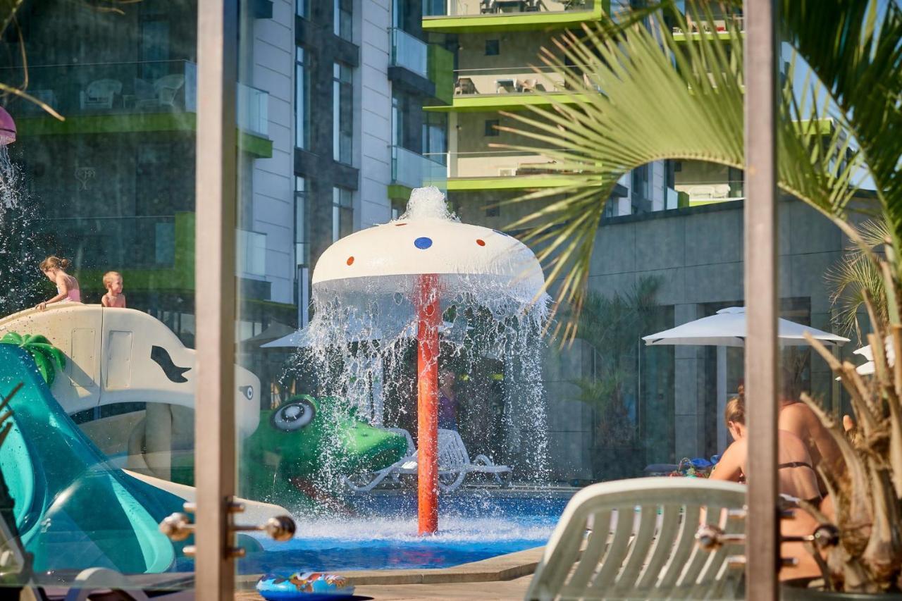 Sea Love Apt Spa N Pools Beach Resort Navodari Dış mekan fotoğraf
